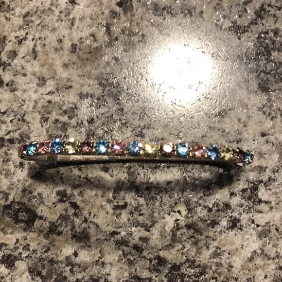 Multi color stretch bracelet - Picture 3 of 3